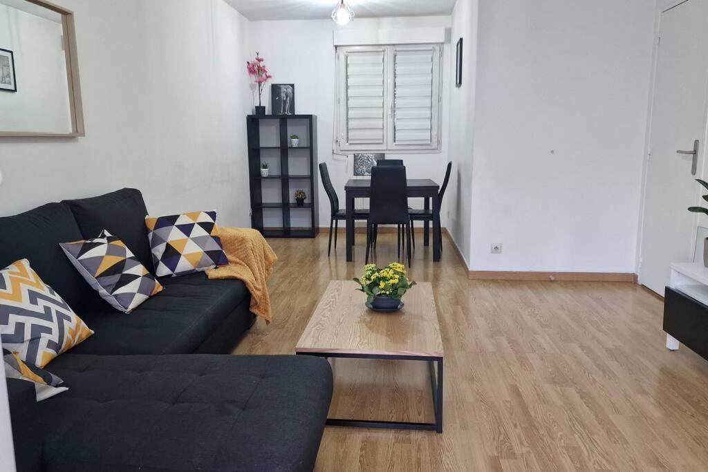 Appart Cosy & Spacieux-Metro7 Louis-Aragon+Parking Apartment Vitry-sur-Seine Exterior foto
